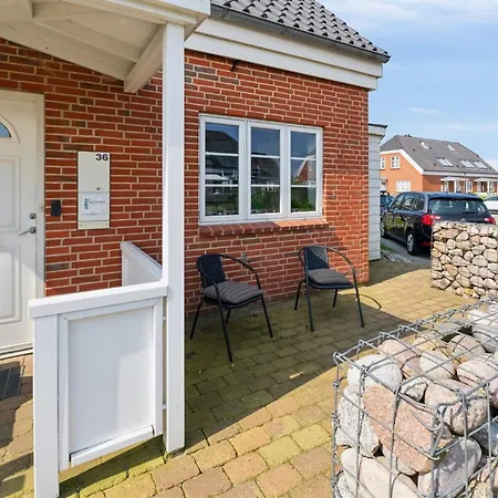 Σπίτι διακοπών Langsom - 100m From The Sea By Interhome *