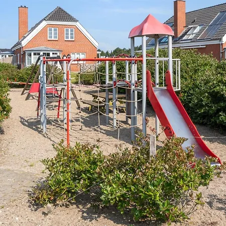 Σπίτι διακοπών Langsom - 100m From The Sea By Interhome *